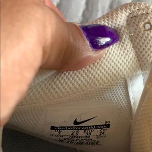 Wedge Nike white  and  cream color sneakers